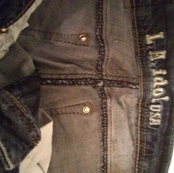 L A Idol Pants Womens Capris Blue Jeans Embroidery Rhinestones Size 31"/22ins - Picture 3 of 10